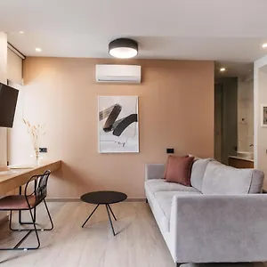 *** מלון The & (adults Only) יוון