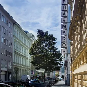 3* Nocleg ze śniadaniem Pharmador